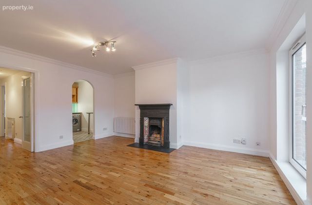 The Sweepstakes, Ballsbridge Park, Ballsbridge, Dublin 4 - Click to view photos
