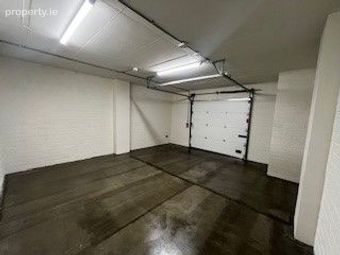 Ustoreit, Liffey Valley Office Campus, Dublin 22, Palmerstown, Dublin 20 - Image 2
