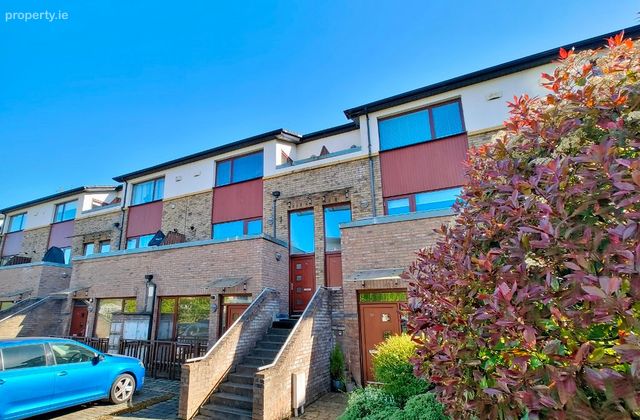 18 Olcovar, Shankill, Dublin 18 - Click to view photos
