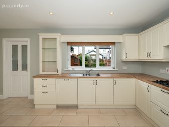 13 Highfield Avenue, Ballincollig, Cork, Ballincollig, Co. Cork - Image 5