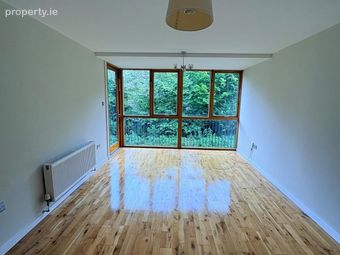 Riverbank Hall, Addison Park, Glasnevin, Dublin 11 - Image 4