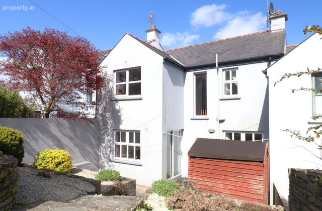 17 The Flax Mills, Upper Bridge Street, Skibbereen, Co. Cork - Click to view photos