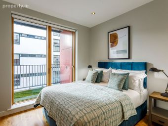 (3) Hsq, St. Johns Road West, Kilmainham, Dublin 8