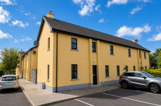 6 Elm Gardens, Balla, Balla, Co. Mayo - Click to view photos