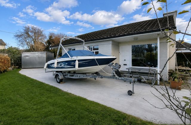 2 Harbour View, Dromineer, Nenagh, Co Tipperary, Dromineer, Co. Tipperary - Click to view photos