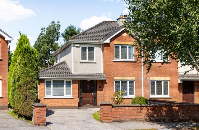 9 Parklands Court, Maynooth, Co. Kildare, Maynooth, Co. Kildare - Click to view photos