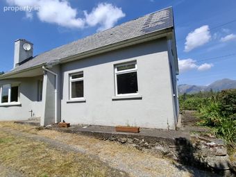 Ballinafad Lodge, Ballinafad, Recess, Co. Galway - Image 3