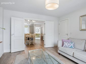 26 Stratton Drive, Adamstown, Lucan, Co Dublin, Adamstown, Co. Dublin - Image 4