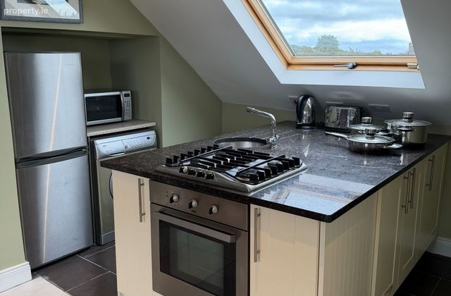Alana House Apartment 3, 17 Seaview Avenue North, Clontarf, Dublin 3 - Click to view photos