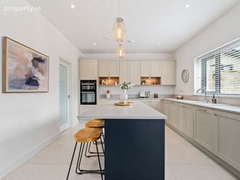 12 The Cedars, Glounthaune, Co. Cork - Image 4