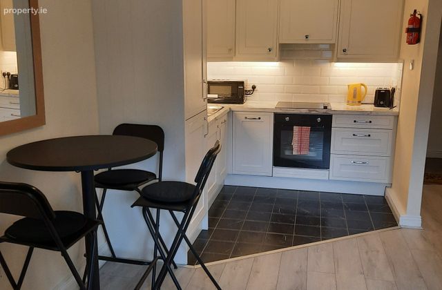Apartment 9, College Close, Dublin 2 - Click to view photos