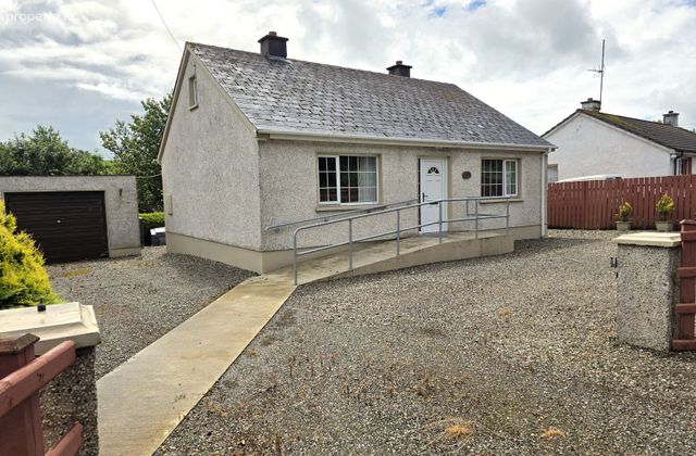 Cross, Carrigans, Carrigans, Co. Donegal - Click to view photos