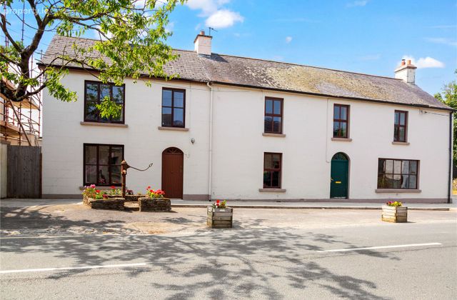 Tara House, Redcross, Co. Wicklow, Redcross, Co. Wicklow - Click to view photos