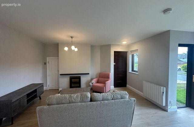 Apartment 29, Cashel Court, Pollnarooma, Co. Galway - Click to view photos