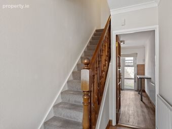 218 Saint James's Road, Greenhills, Dublin 12, Dublin 12 - Image 2
