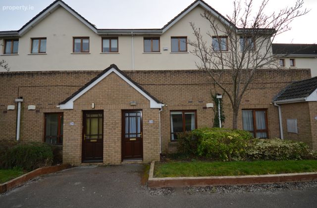 29 The Crescent, Larch Hill, Santry, Dublin 9 - Click to view photos