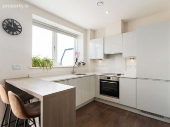 22 Oak Hall, Larkfield View, Leopardstown, Dublin 18, Leopardstown, Dublin 18 - Image 4