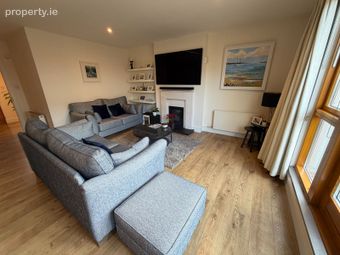 3 Bedroom Duplex, Addison Park, Glasnevin, Dublin 11 - Image 2