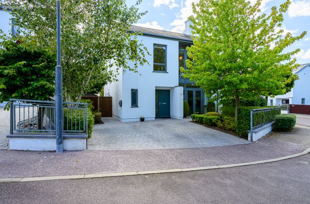 2 Elden, Maryborough Hill, Douglas, Cork, Douglas, Co. Cork - Click to view photos