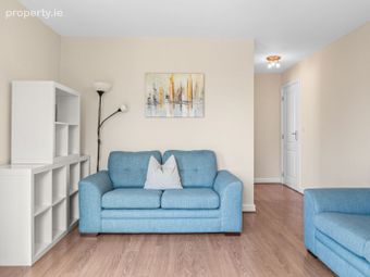 Apartment 10, The Oaks, Royal Canal Park, Dublin 15 - Image 5