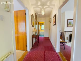 20 Lawn Park, Castlebar, Castlebar, Co. Mayo - Image 2