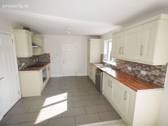 29 Admiran Park, Stranorlar, Co. Donegal - Image 5