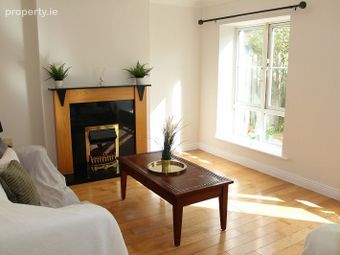 12 Park Boulevard, Dublin 15, Tyrrelstown, Dublin 15 - Image 4