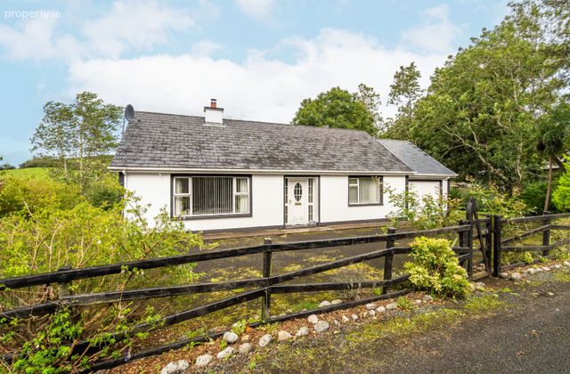 Carran, Kerrykeel, Portsalon, Co. Donegal - Click to view photos