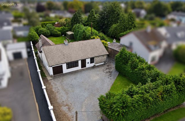 Knockowen Road, Tullamore, Co. Offaly - Click to view photos