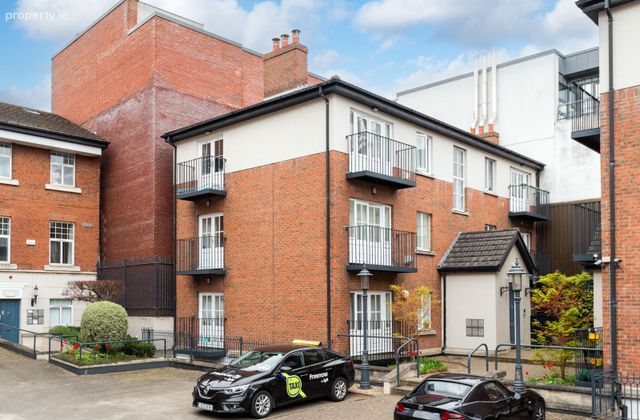 Apartment 15, Temple Court, Dublin 2 - Click to view photos