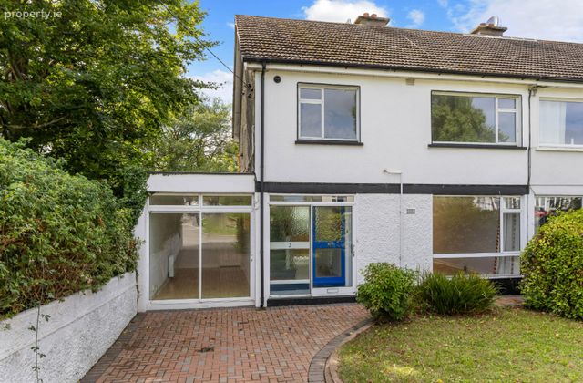 2 Doonanore Park, Glenageary, Co. Dublin - Click to view photos