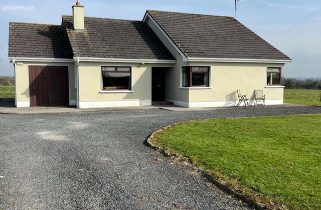 Garadice, Kilcock, Garadice, Co. Meath - Click to view photos