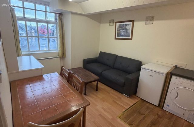 Market House Apartment, Tralee, Co. Kerry - Click to view photos