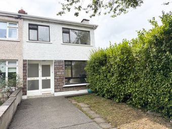 60 The Crescent, Millbrook Lawns, Oldbawn, Dublin 24 - Image 2