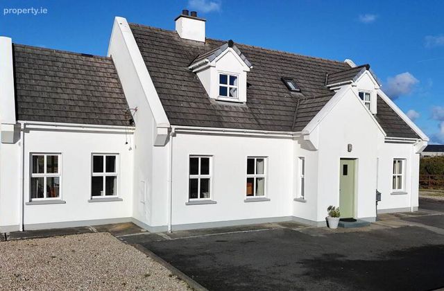 5 Lag Na Carraige, Derrybeg, Co. Donegal, Derrybeg, Co. Donegal - Click to view photos