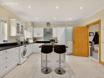 14 Cedarwood Drive, Kilmoney, Carrigaline, Co. Cork - Image 5