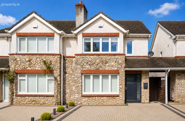 5 Sandyford Village, Sandyford, Dublin 18 - Click to view photos