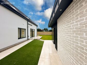 8a Killakee Green, Firhouse, Dublin 24 - Image 3