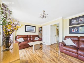 14 Holly Grove, Broomfield Village, Midleton, Co. Cork - Image 4
