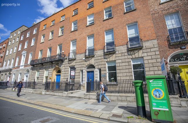 Lower Ground Floor, No. 28 Merrion Square North, Dublin 2 - Click to view photos