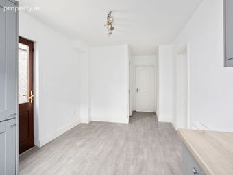 8 Tullyhall Park, Lucan, Co. Dublin - Image 5