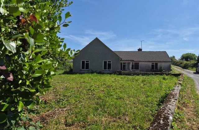 Uragh, Tullaghan, Tullaghan, Co. Leitrim - Click to view photos