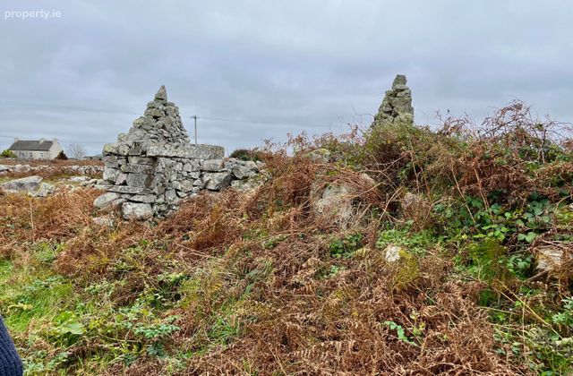 Doire Fhatharta Beag, Carraroe, Co. Galway, Carraroe, Co. Galway - Click to view photos