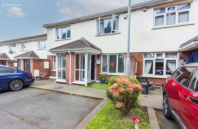 26 Quarryfield Court, Knockmeenagh Road, Clondalkin, Dublin 22 - Click to view photos