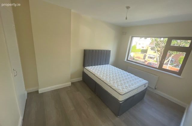 Virginia Heights, Tallaght, Dublin 24 (double Room To Rent - Room B), Tallaght, Dublin 24 - Click to view photos