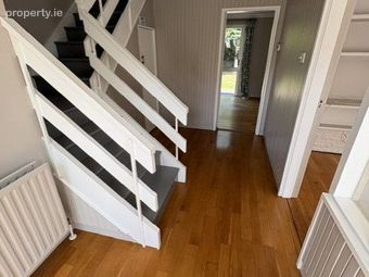 Foxrock Avenue, Dublin 18, Foxrock, Dublin 18 - Image 2