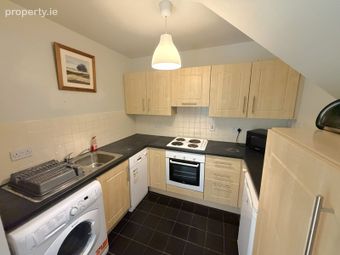 28 Bunratty Castle Gardens, Bunratty, Co. Clare - Image 4
