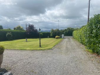 Clonmel Road, Cahir, Co. Tipperary, Cahir, Co. Tipperary - Image 3