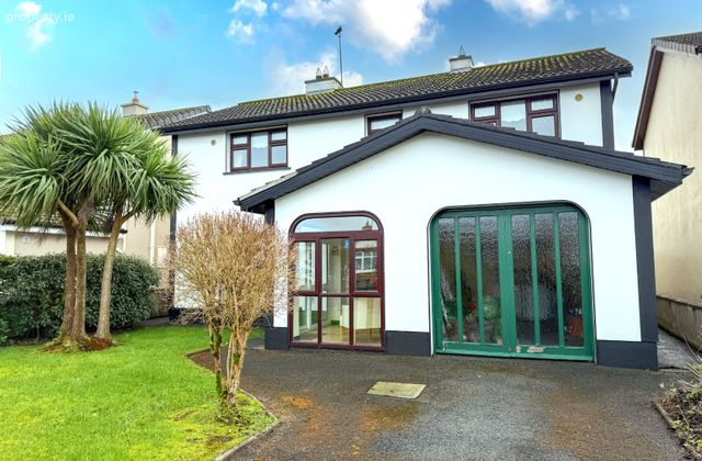 41 Knockaphunta Park, Castlebar, Castlebar, Co. Mayo - Click to view photos