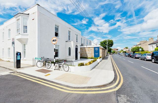 Blackrock Village, Blackrock, Co. Dublin - Click to view photos